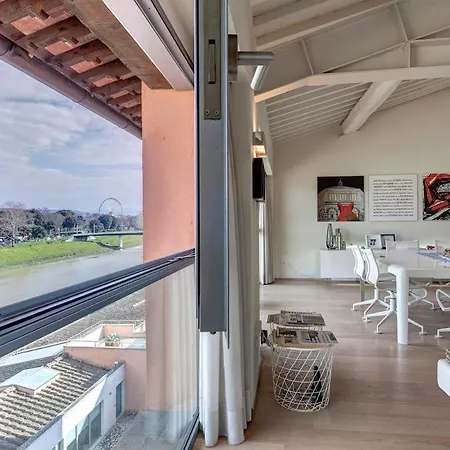 公寓 Loft On The River *